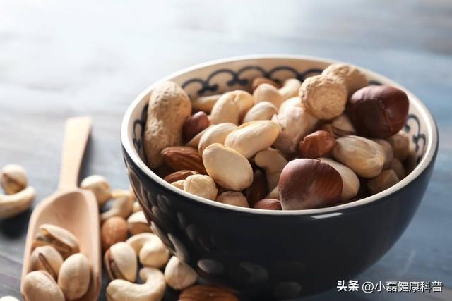 養(yǎng)生吃什么堅果好_吃堅果養(yǎng)生嗎_養(yǎng)生堅果吃好還是吃好